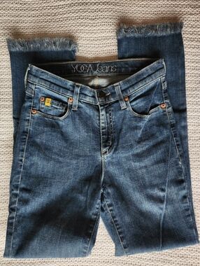 Yoga Jeans - Blue Cropped Frayed Denim - Size 25